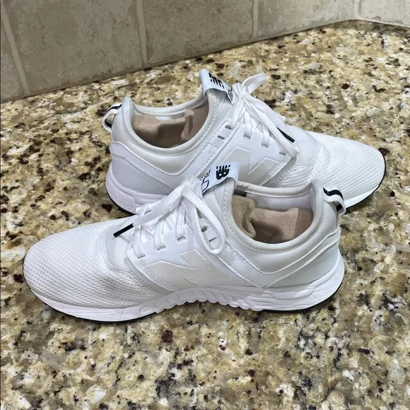 New Balance 247 White Athletic Shoes Women’s - Picture 4 of 7